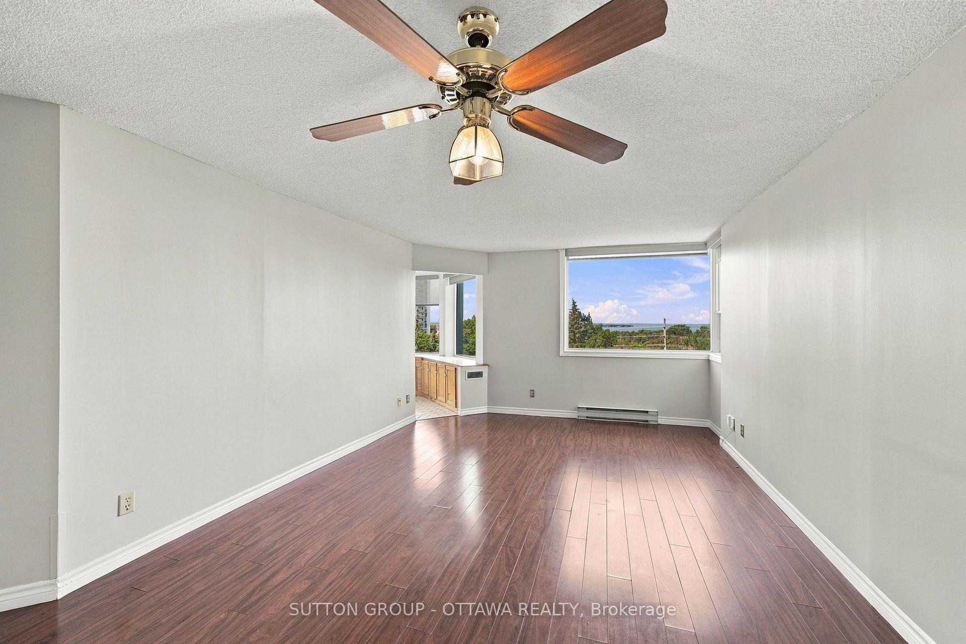 Photo 13 of Unit 605, 1025 Grenon Avenue N, Ottawa, Fairfield Heights — HOMEH