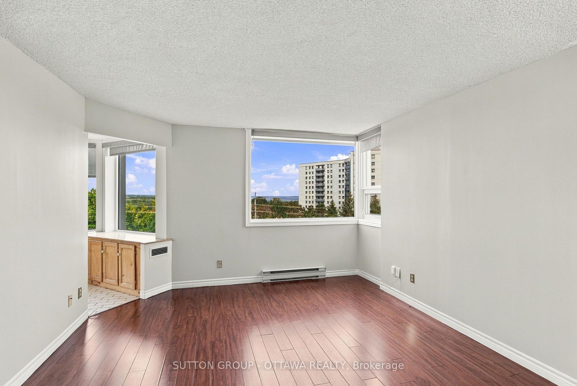 Photo 15 of Unit 605, 1025 Grenon Avenue N, Ottawa, Fairfield Heights — HOMEH
