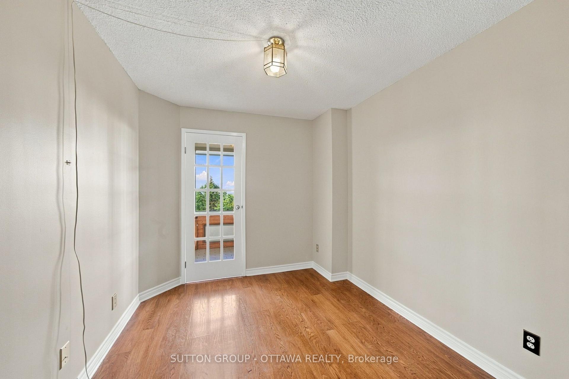Photo 19 of Unit 605, 1025 Grenon Avenue N, Ottawa, Fairfield Heights — HOMEH
