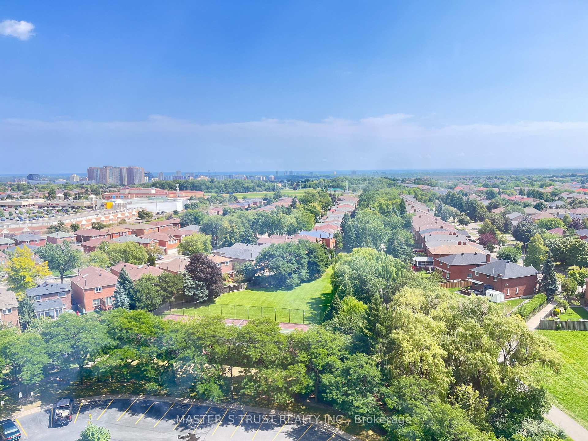 Photo 3 of Unit 1203, 400 Webb Drive, Mississauga, City Centre — HOMEH