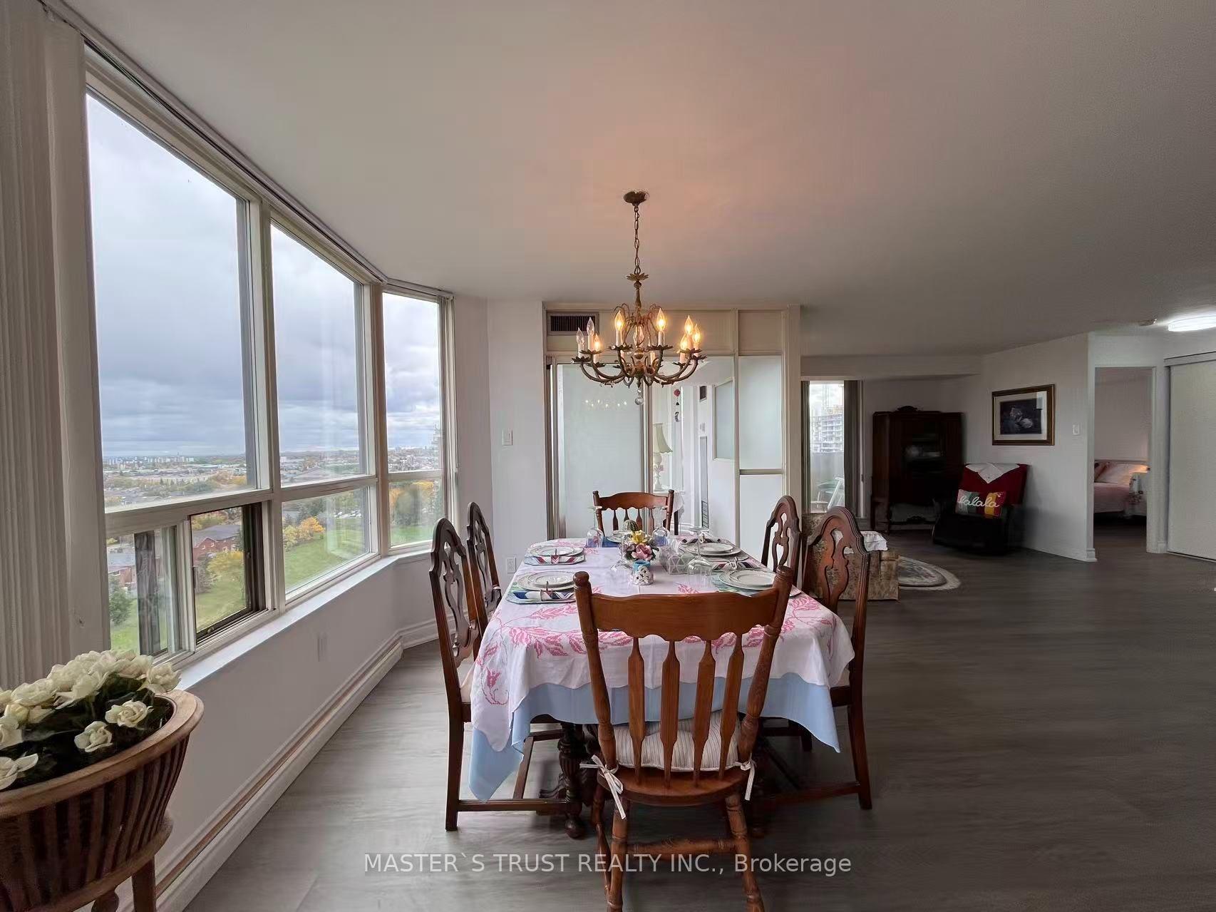 Photo 5 of Unit 1203, 400 Webb Drive, Mississauga, City Centre — HOMEH