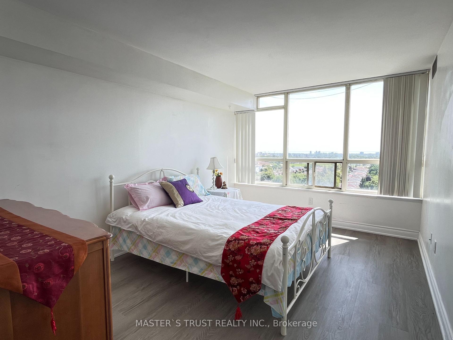 Photo 14 of Unit 1203, 400 Webb Drive, Mississauga, City Centre — HOMEH