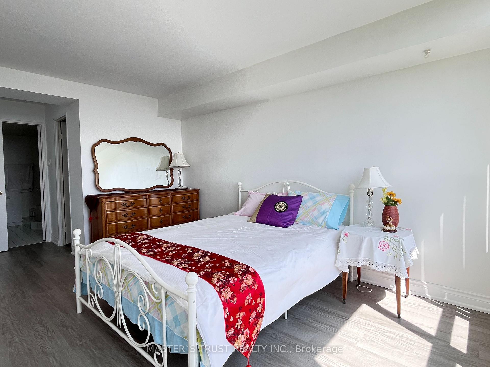 Photo 15 of Unit 1203, 400 Webb Drive, Mississauga, City Centre — HOMEH