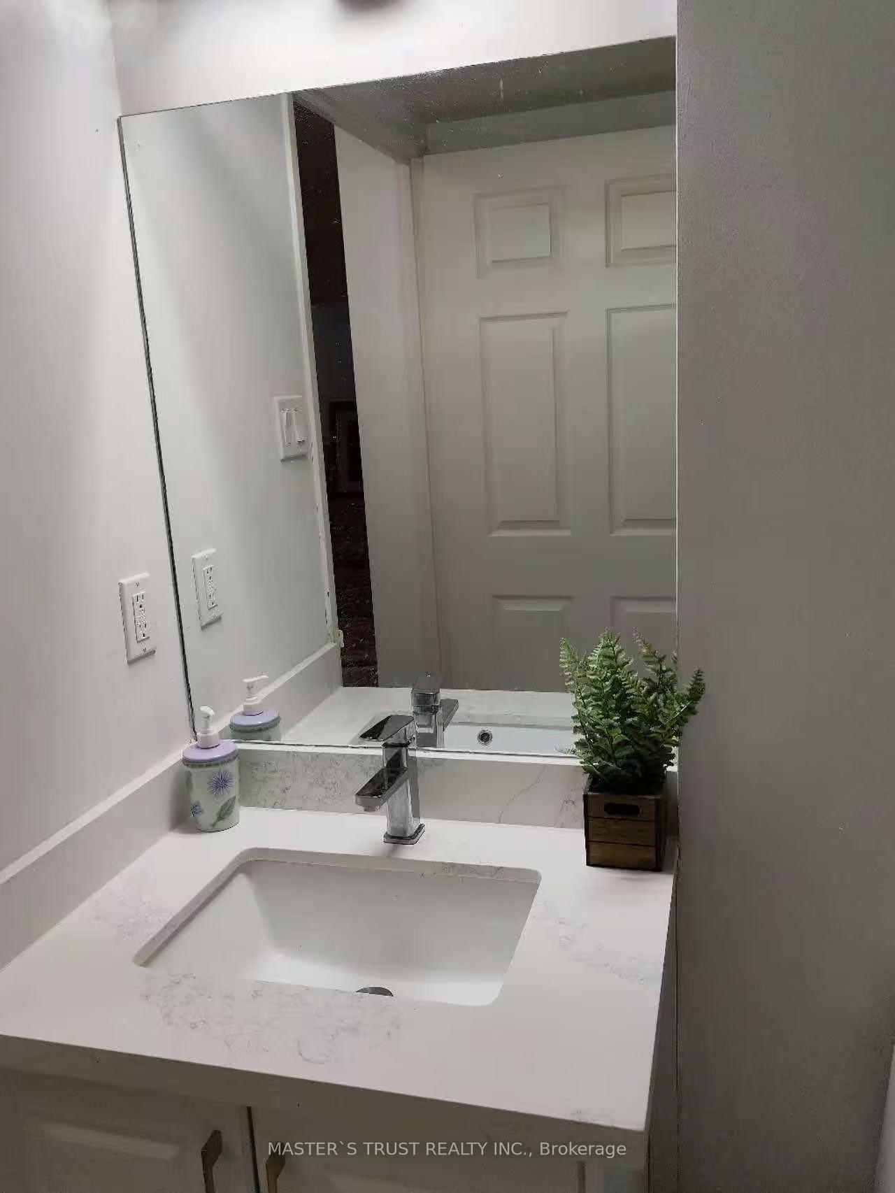 Photo 22 of Unit 1203, 400 Webb Drive, Mississauga, City Centre — HOMEH