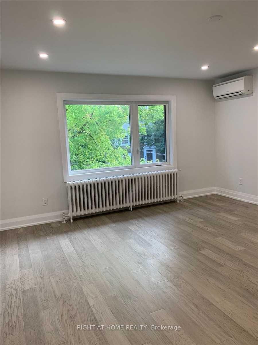 Photo 3 of 11 Rivercrest Road, Toronto, Lambton Baby Point — HOMEH