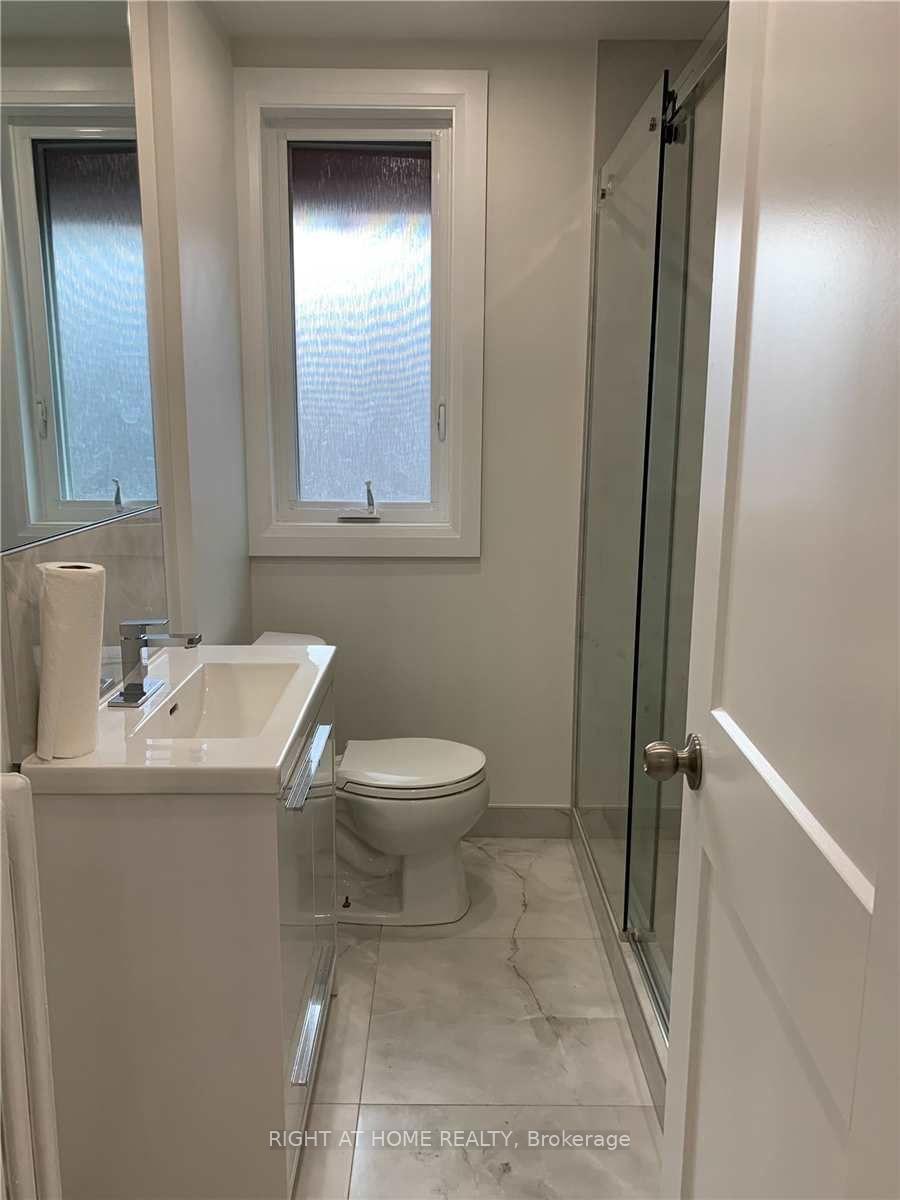 Photo 6 of 11 Rivercrest Road, Toronto, Lambton Baby Point — HOMEH