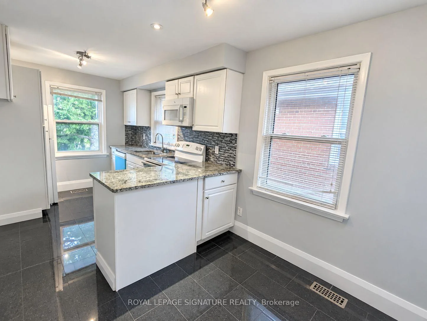 Photo 6 of Unit 3, 13 Wesley Street, Etobicoke, Mimico — HOMEH