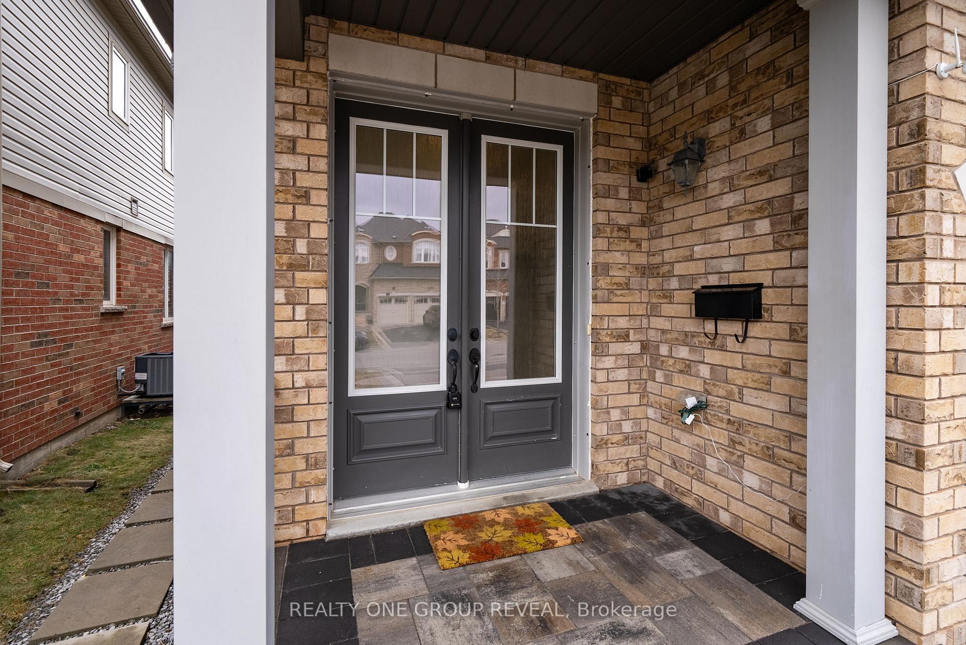 Photo 3 of 67 Buxton Lane, Clarington, Bowmanville — HOMEH