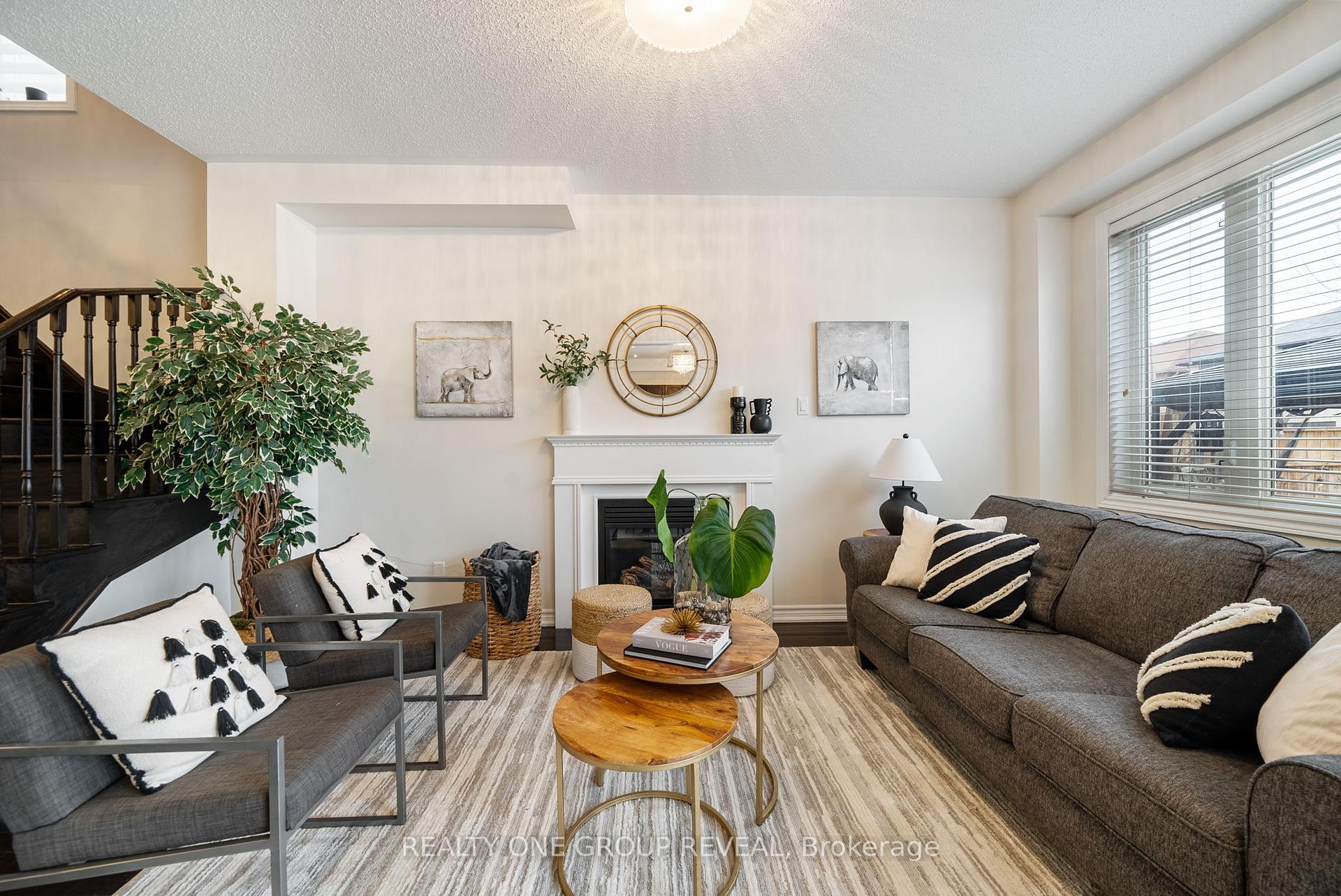Photo 8 of 67 Buxton Lane, Clarington, Bowmanville — HOMEH