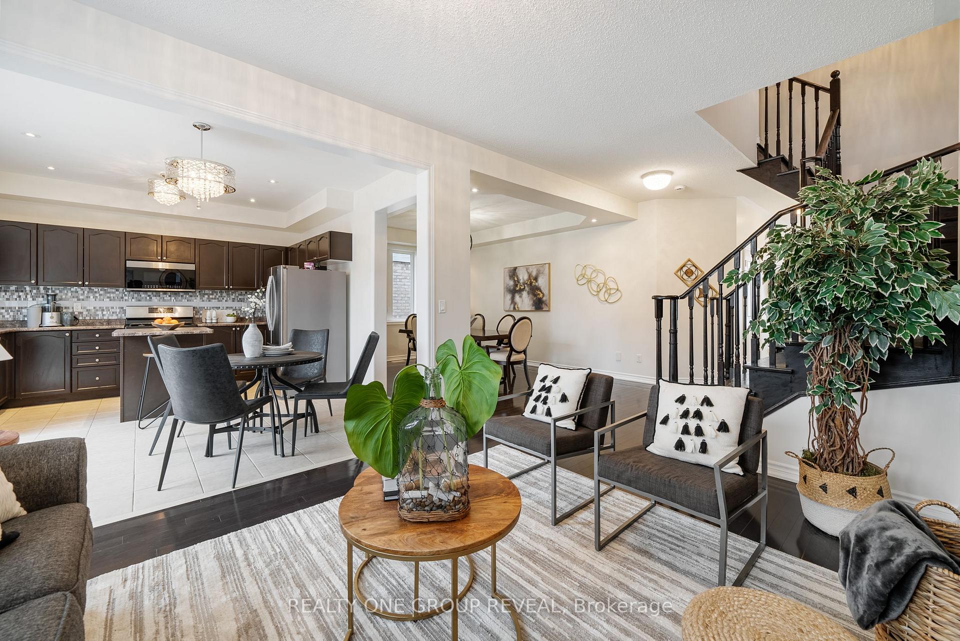 Photo 9 of 67 Buxton Lane, Clarington, Bowmanville — HOMEH