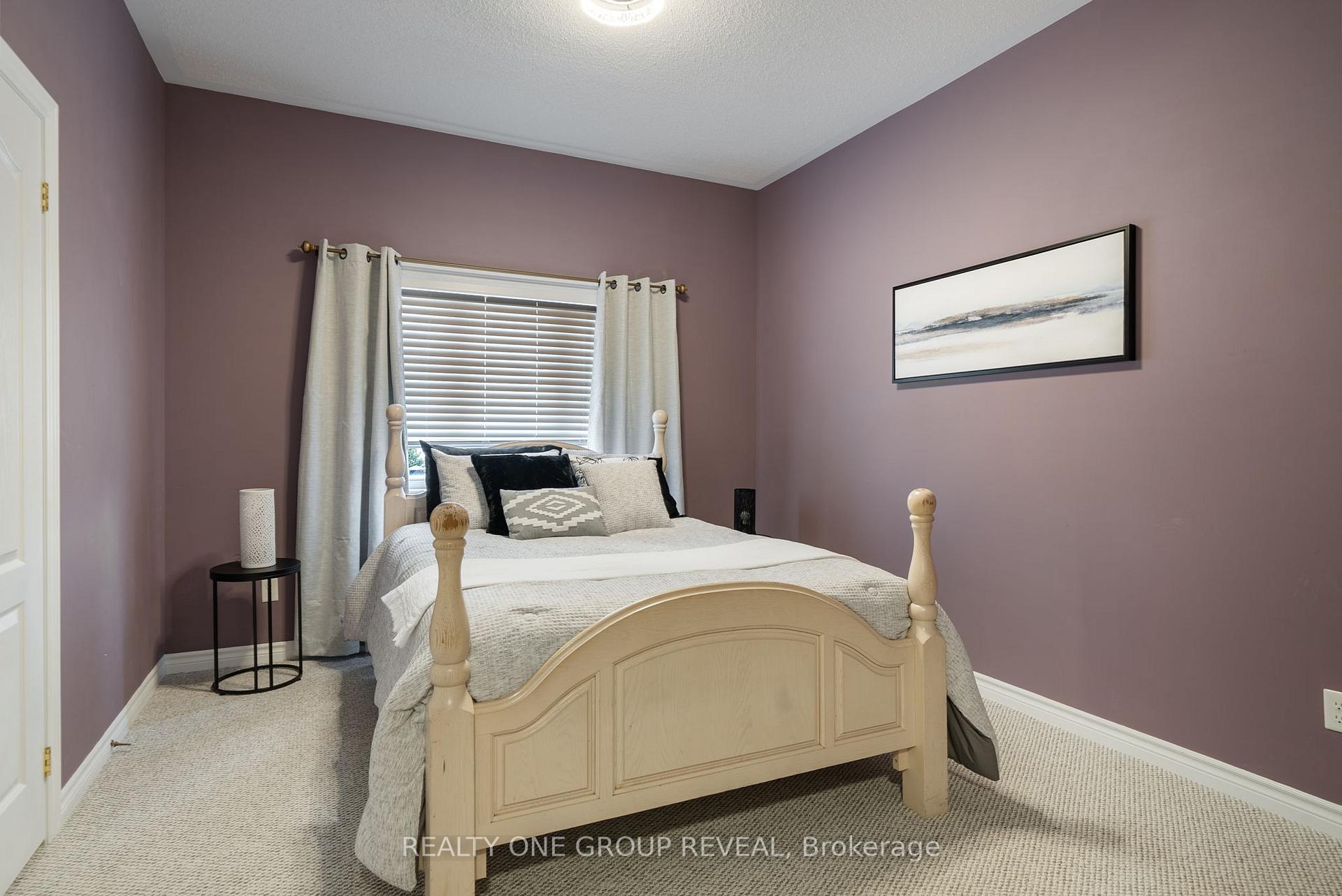 Photo 17 of 67 Buxton Lane, Clarington, Bowmanville — HOMEH
