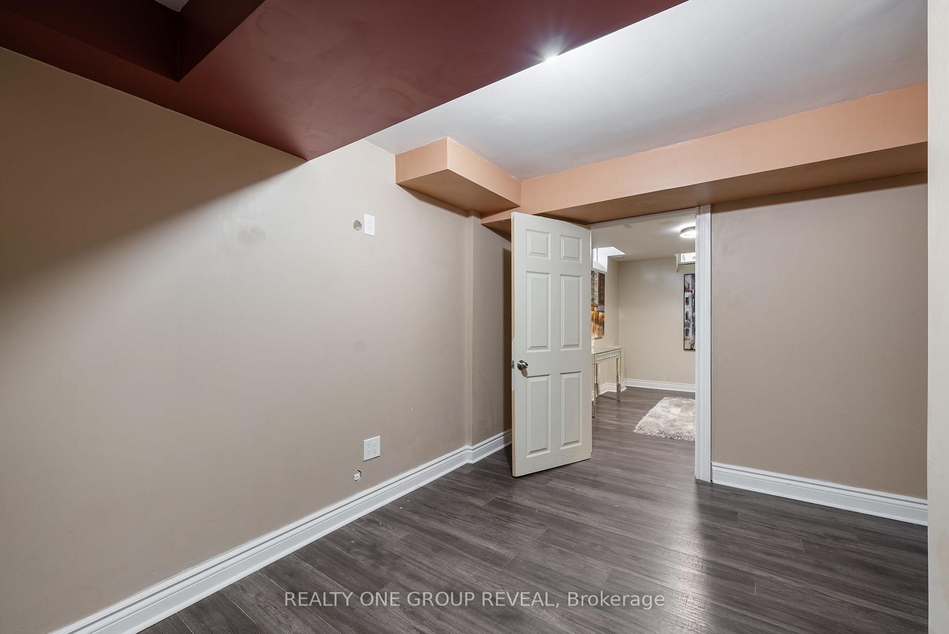 Photo 32 of 67 Buxton Lane, Clarington, Bowmanville — HOMEH