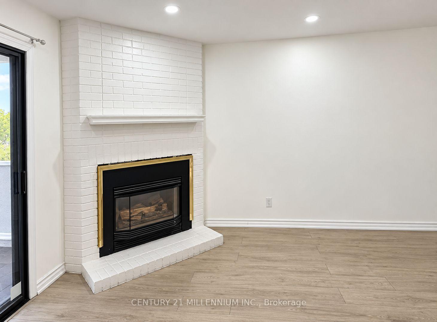 Photo 5 of 6 Carruthers Crescent, Barrie, Grove East — HOMEH
