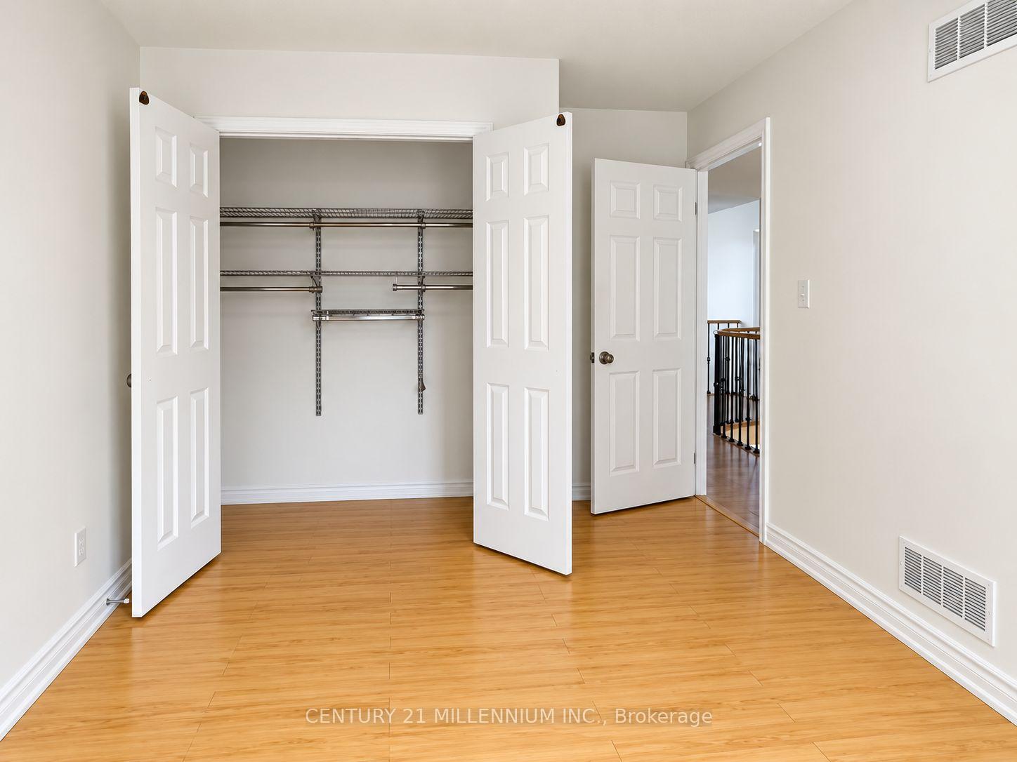 Photo 12 of 6 Carruthers Crescent, Barrie, Grove East — HOMEH