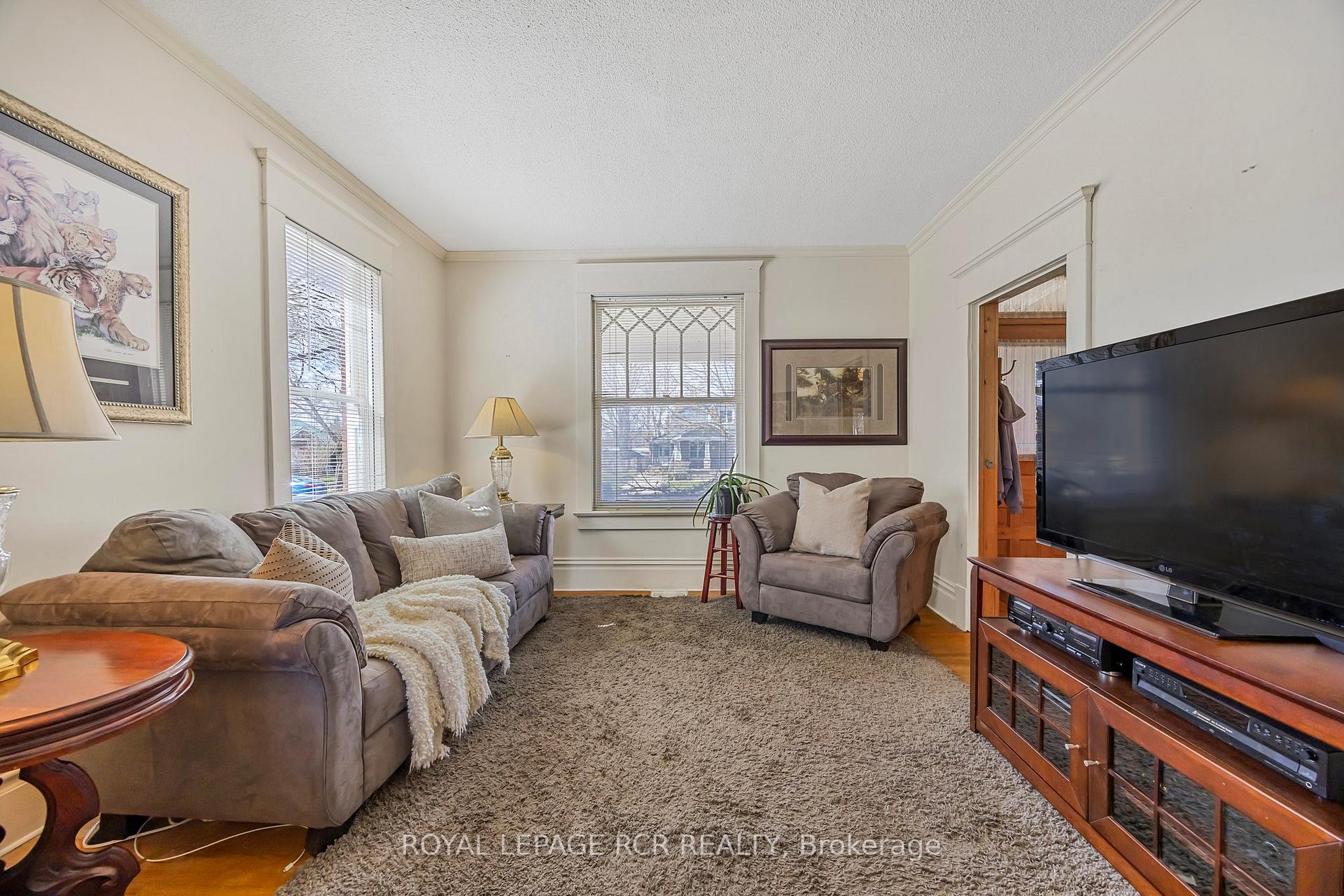 Photo 11 of 317 Main Street E, Shelburne — HOMEH