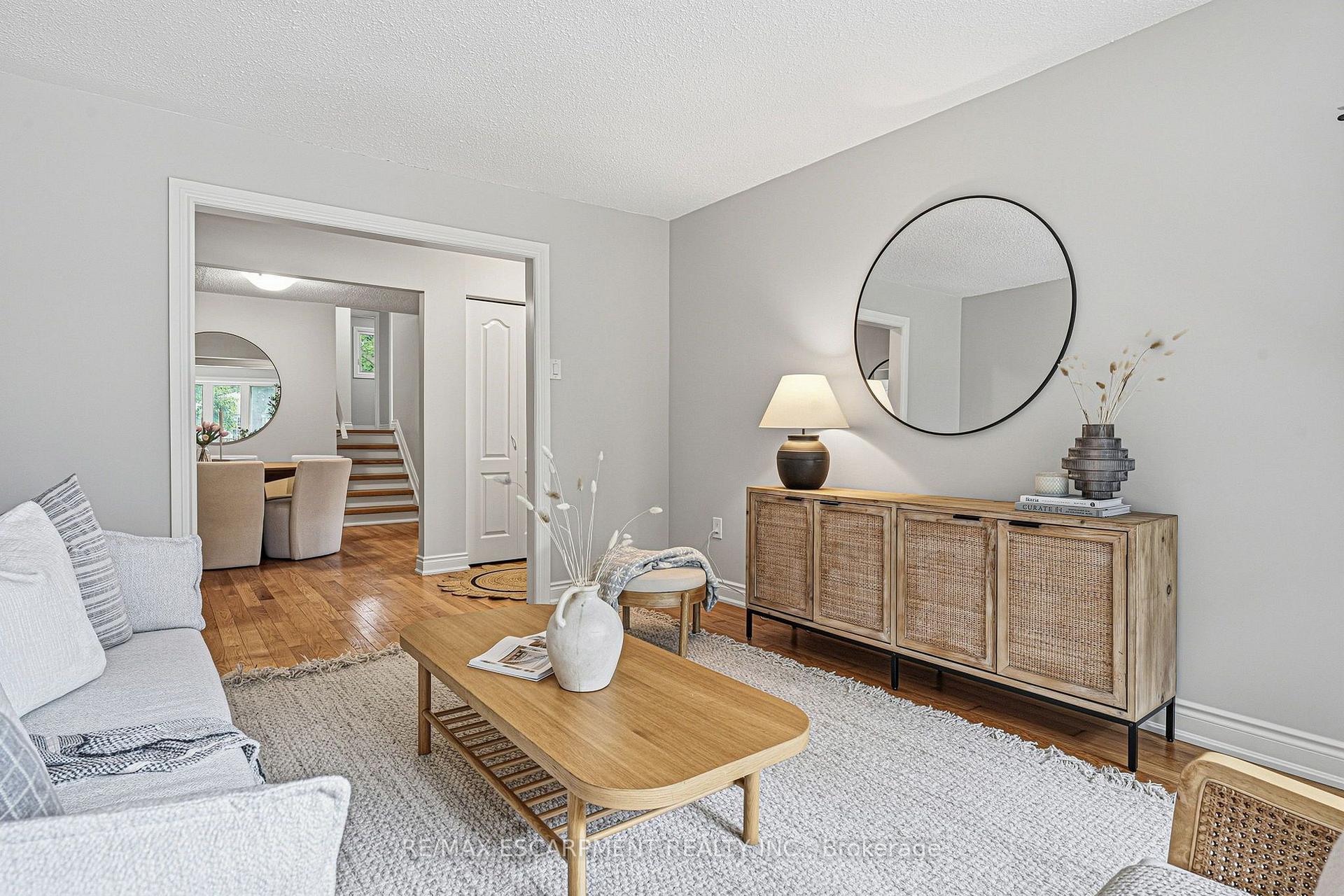 Photo 5 of 2358 Greenbank Trail, Burlington, Brant Hills — HOMEH