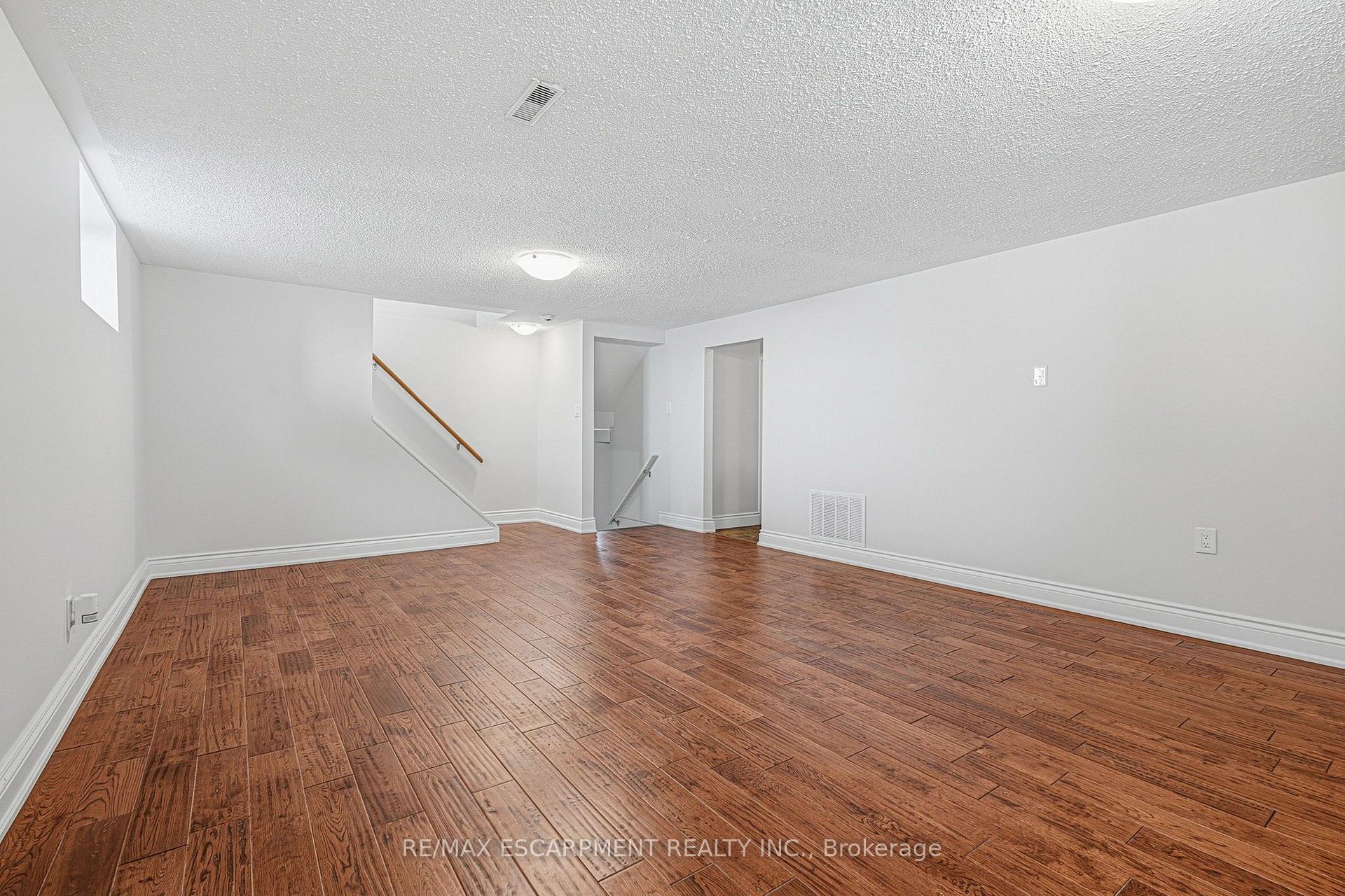 Photo 18 of 2358 Greenbank Trail, Burlington, Brant Hills — HOMEH
