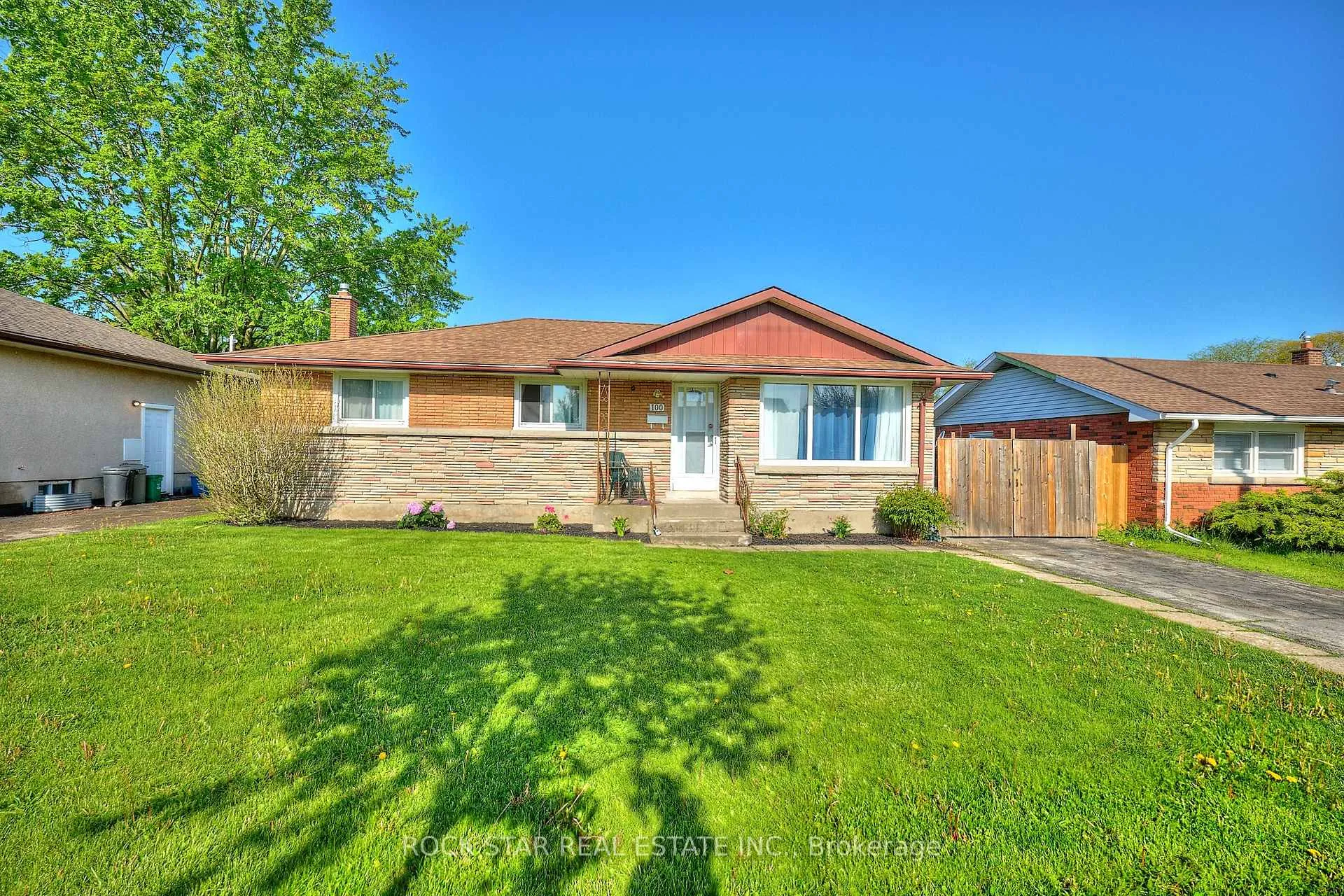Photo 1 of 100 Jacobson Avenue, St. Catharines, Glendale/Glenridge — HOMEH