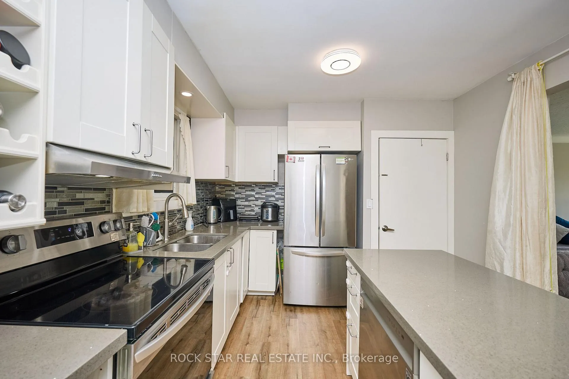 Photo 7 of 100 Jacobson Avenue, St. Catharines, Glendale/Glenridge — HOMEH