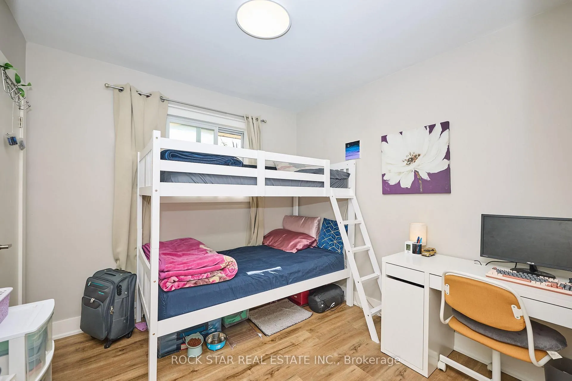 Photo 8 of 100 Jacobson Avenue, St. Catharines, Glendale/Glenridge — HOMEH