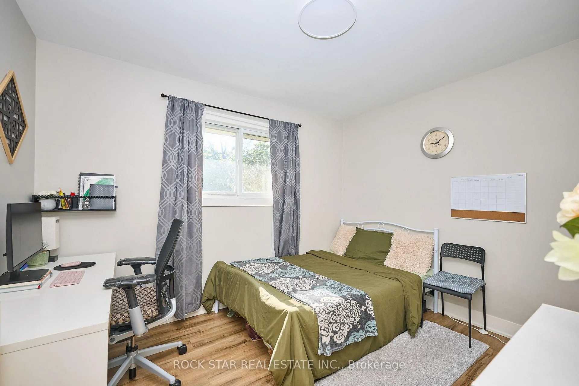 Photo 10 of 100 Jacobson Avenue, St. Catharines, Glendale/Glenridge — HOMEH