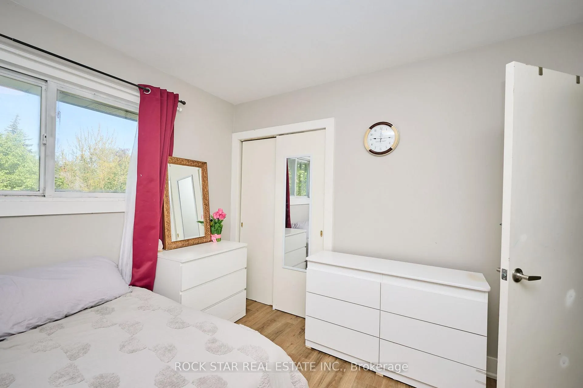 Photo 13 of 100 Jacobson Avenue, St. Catharines, Glendale/Glenridge — HOMEH