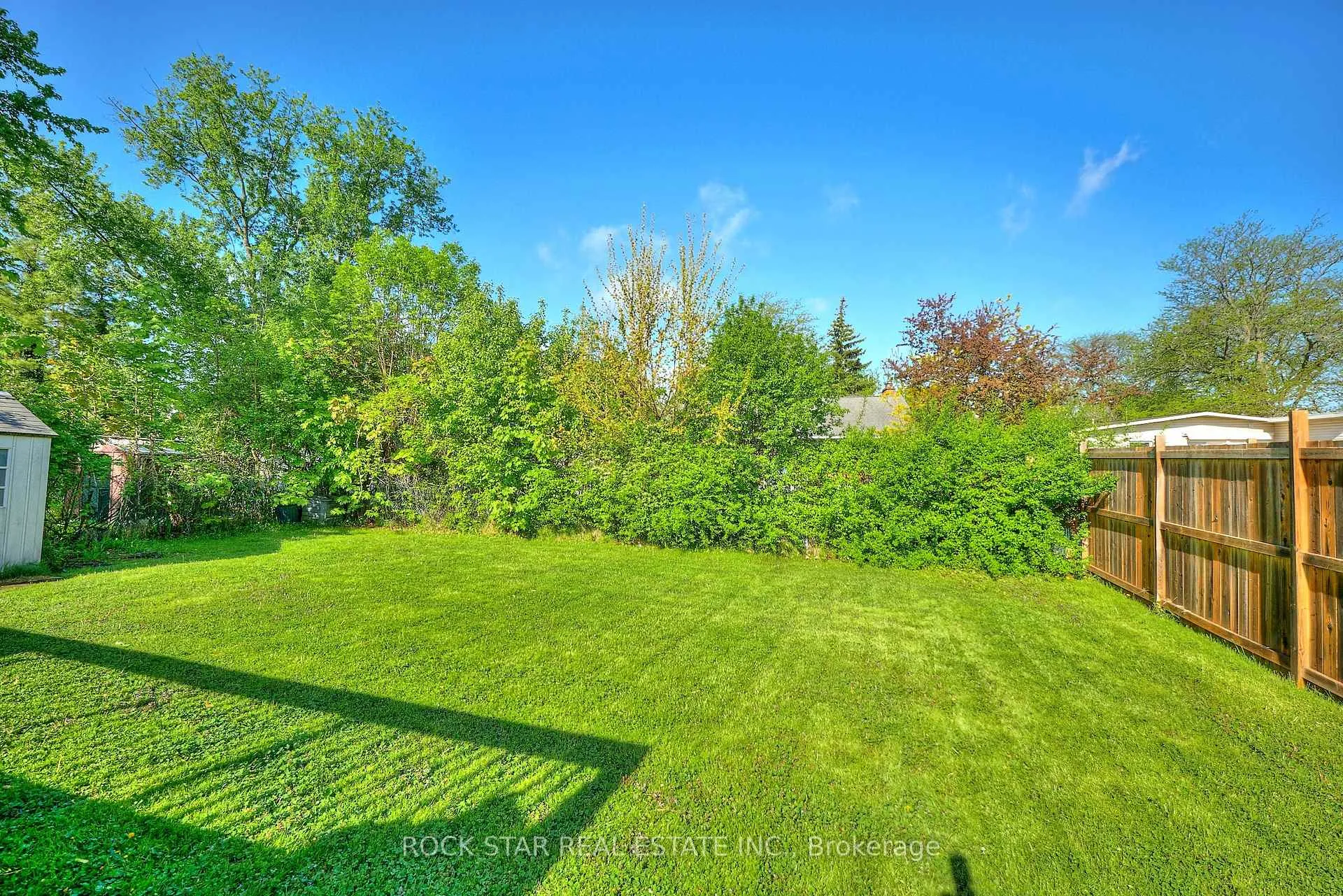Photo 25 of 100 Jacobson Avenue, St. Catharines, Glendale/Glenridge — HOMEH