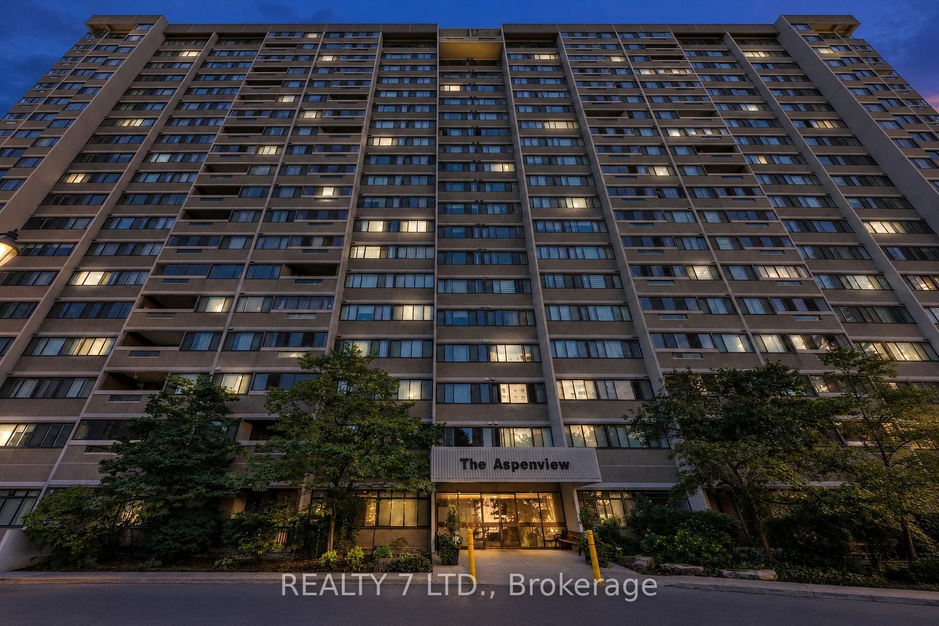 Photo 3 of Unit 1507, 50 Elm Drive E, Mississauga, Mississauga Valleys — HOMEH