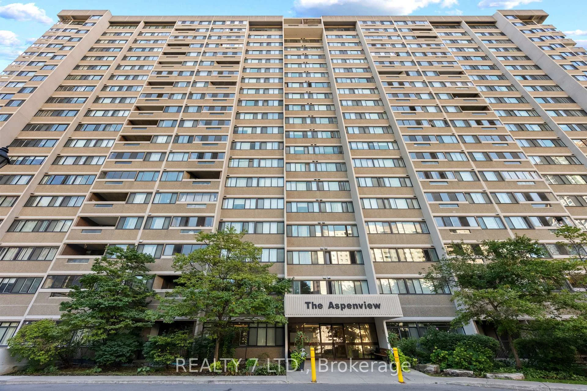 Photo 6 of Unit 1507, 50 Elm Drive E, Mississauga, Mississauga Valleys — HOMEH