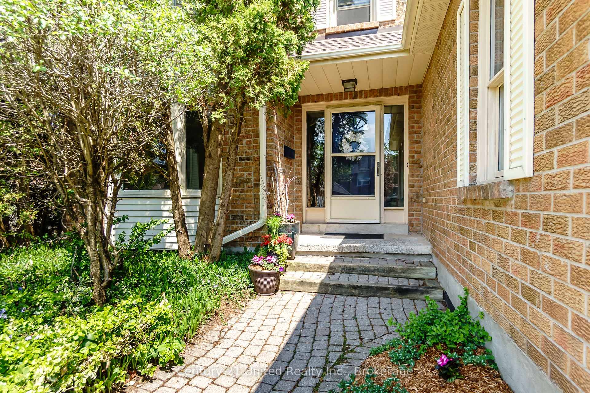 Photo 4 of 1540 Fair Avenue, Peterborough, Monaghan Ward 2 — HOMEH