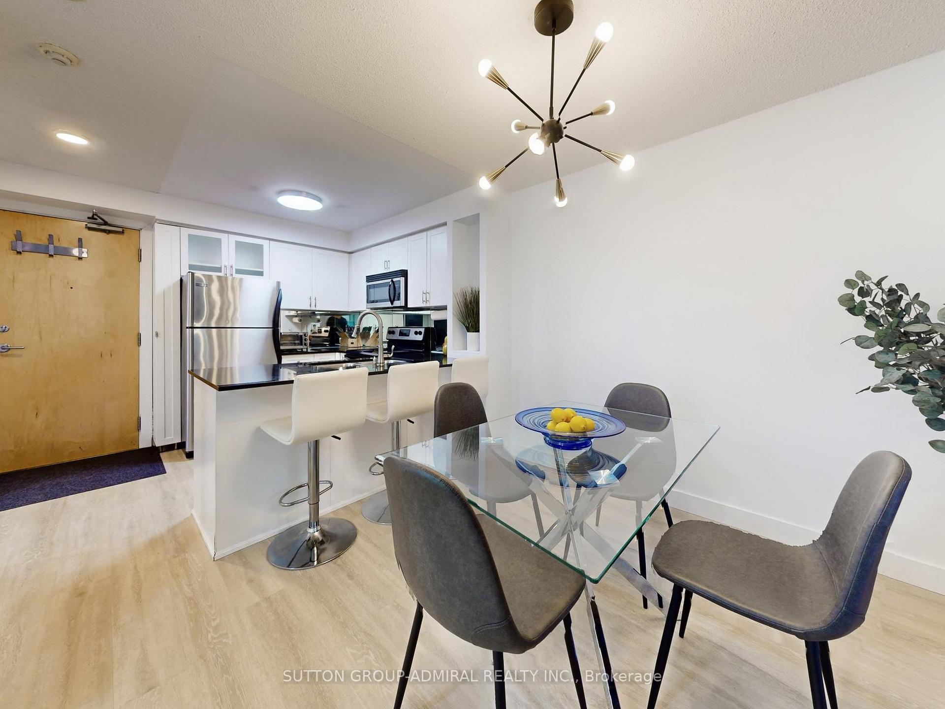 Photo 5 of Unit 1005, 212 Eglinton Avenue E, Toronto, Mount Pleasant East — HOMEH