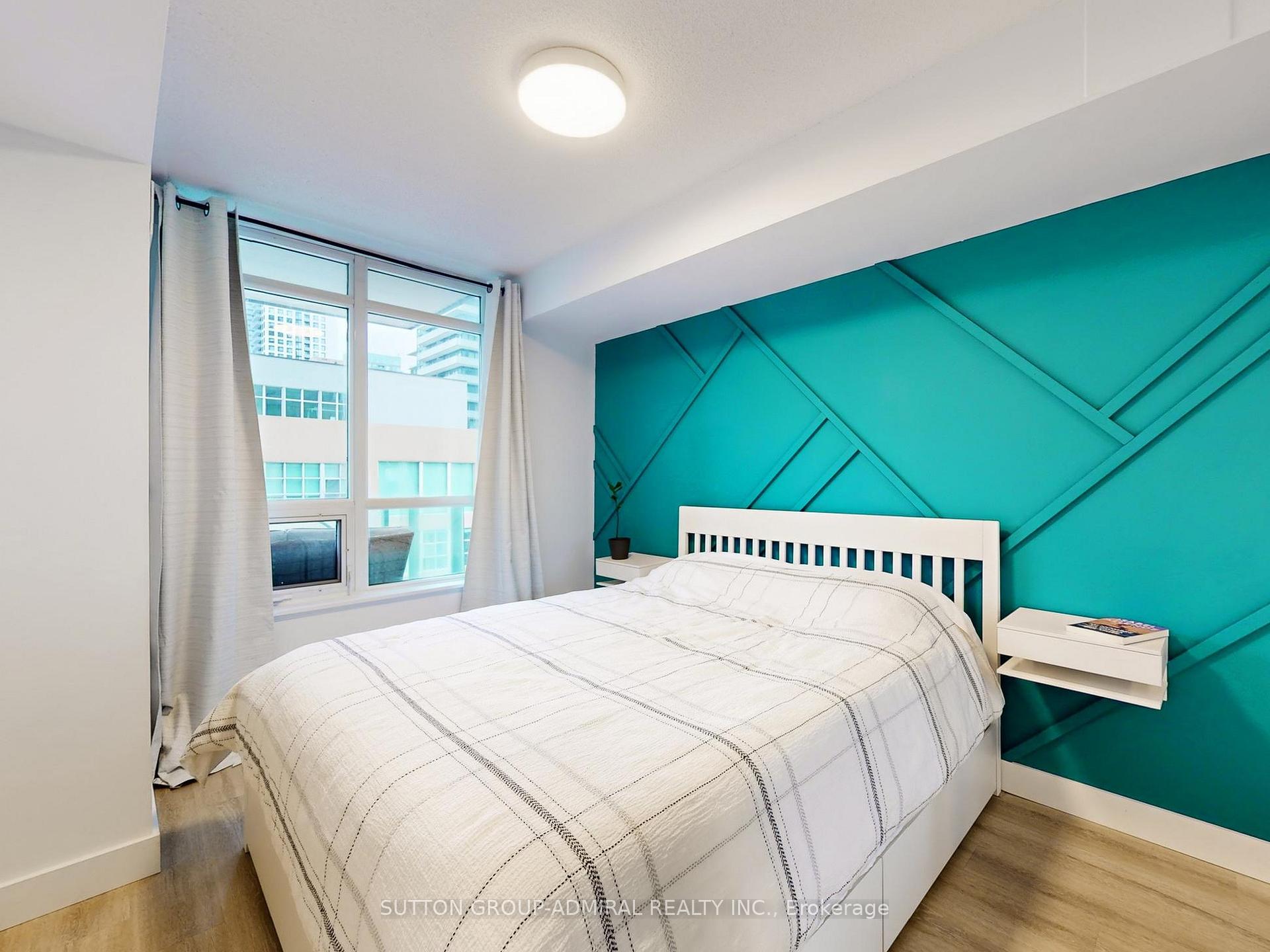 Photo 13 of Unit 1005, 212 Eglinton Avenue E, Toronto, Mount Pleasant East — HOMEH