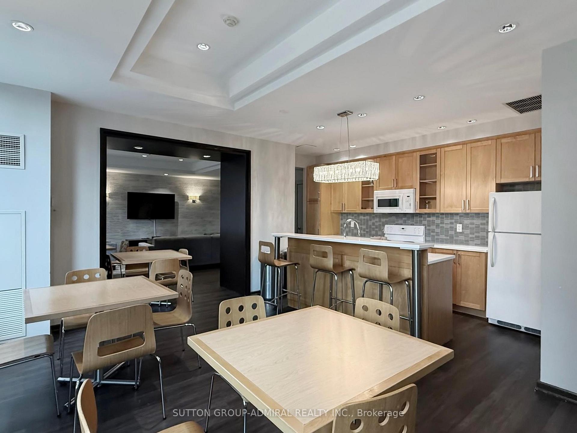 Photo 29 of Unit 1005, 212 Eglinton Avenue E, Toronto, Mount Pleasant East — HOMEH