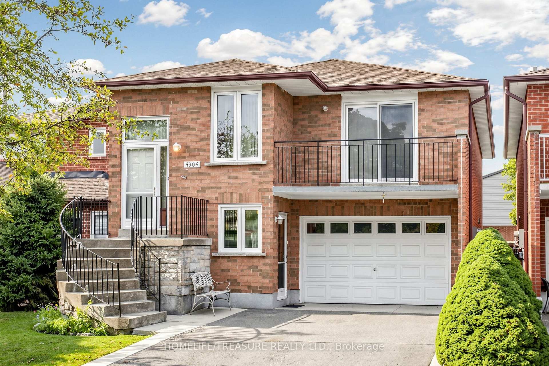 Photo 2 of 4304 Curia Crescent, Mississauga, Rathwood — HOMEH