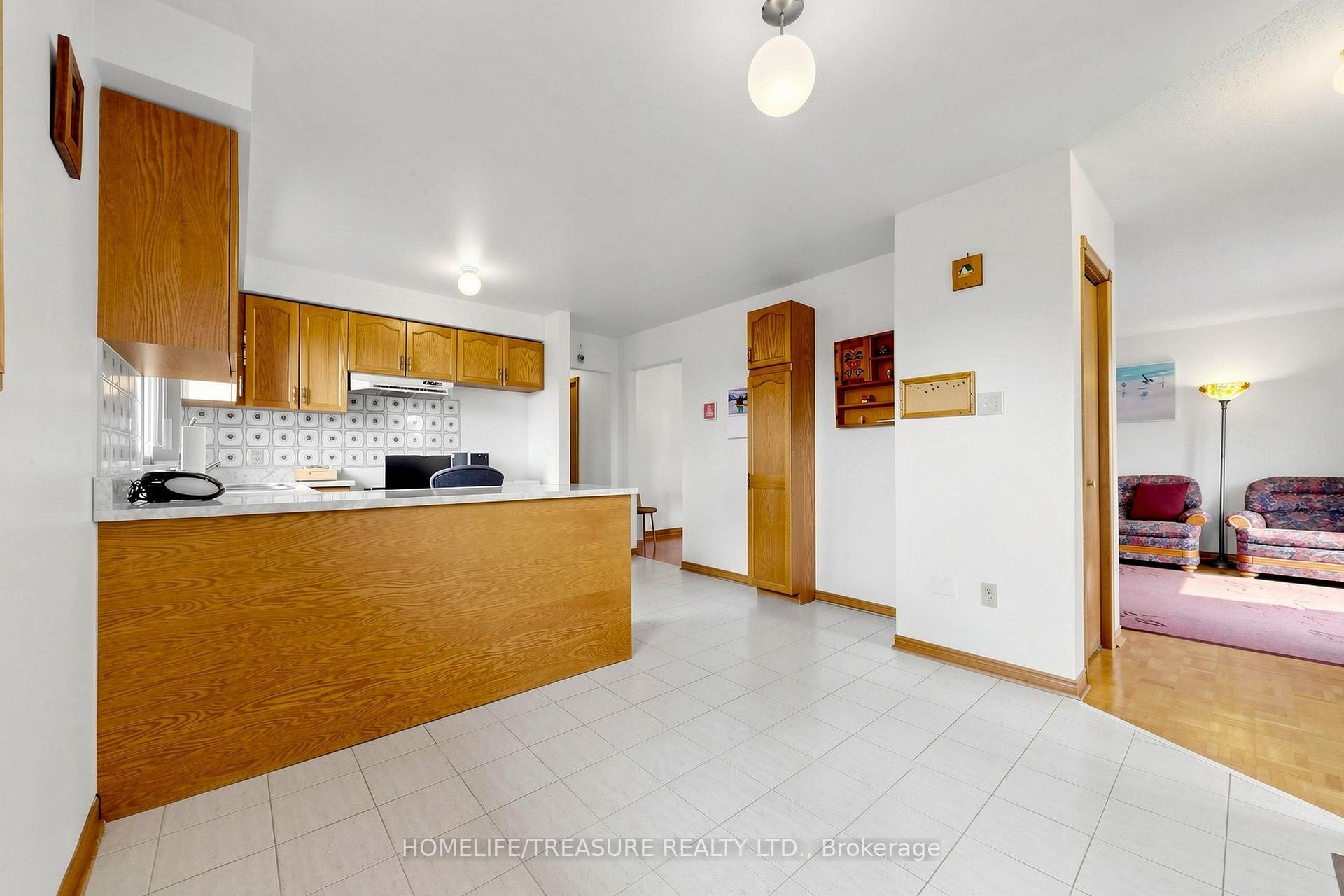 Photo 15 of 4304 Curia Crescent, Mississauga, Rathwood — HOMEH