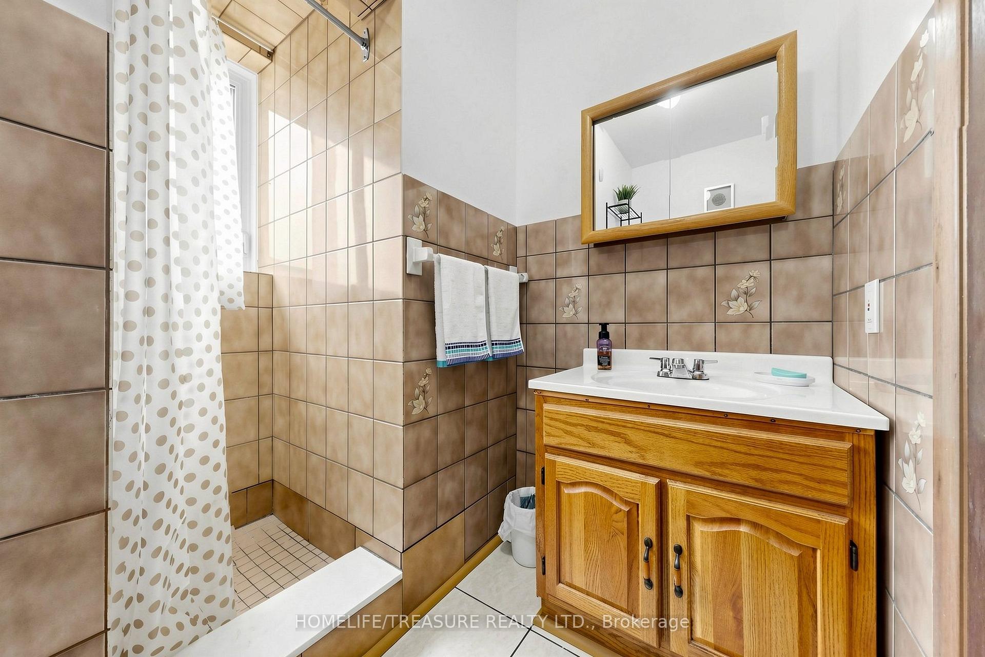 Photo 34 of 4304 Curia Crescent, Mississauga, Rathwood — HOMEH