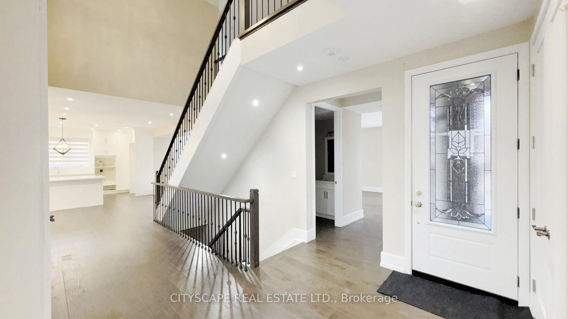 Photo 9 of 204 Mary Street, Oakville, Central — HOMEH