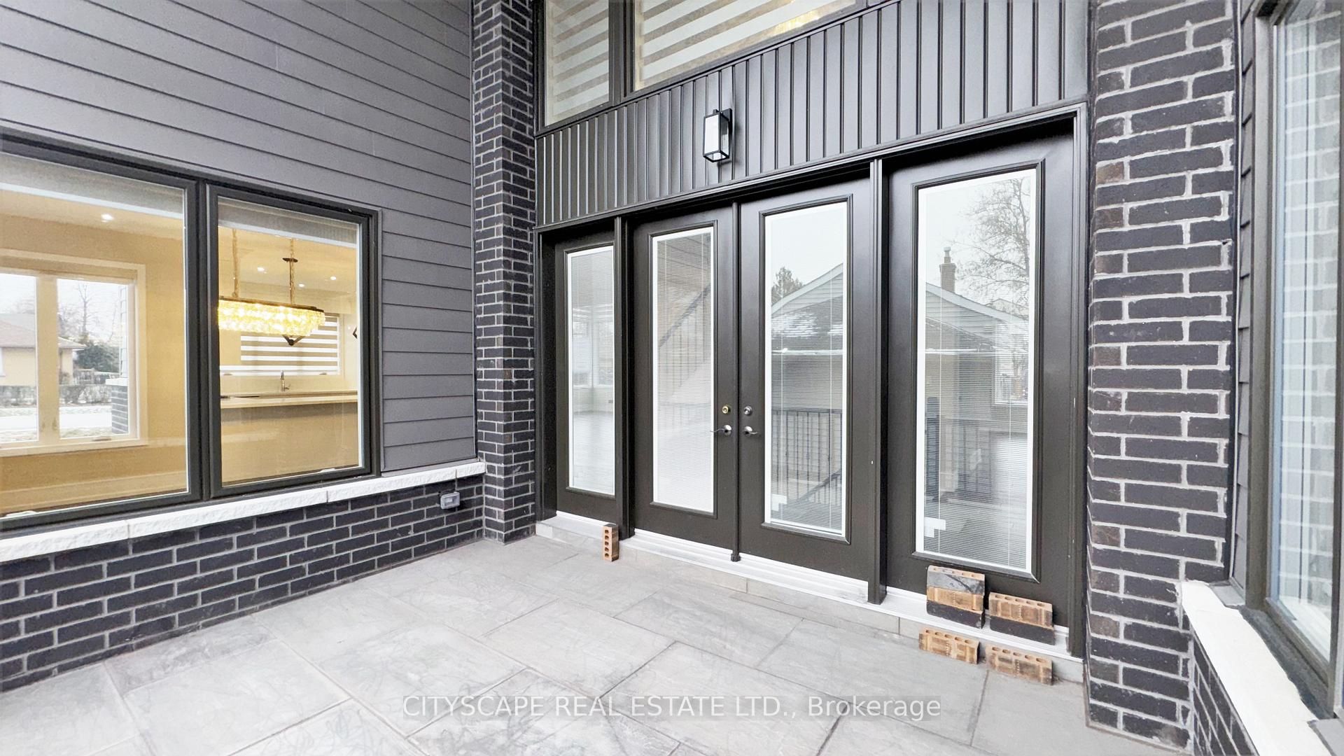 Photo 12 of 204 Mary Street, Oakville, Central — HOMEH