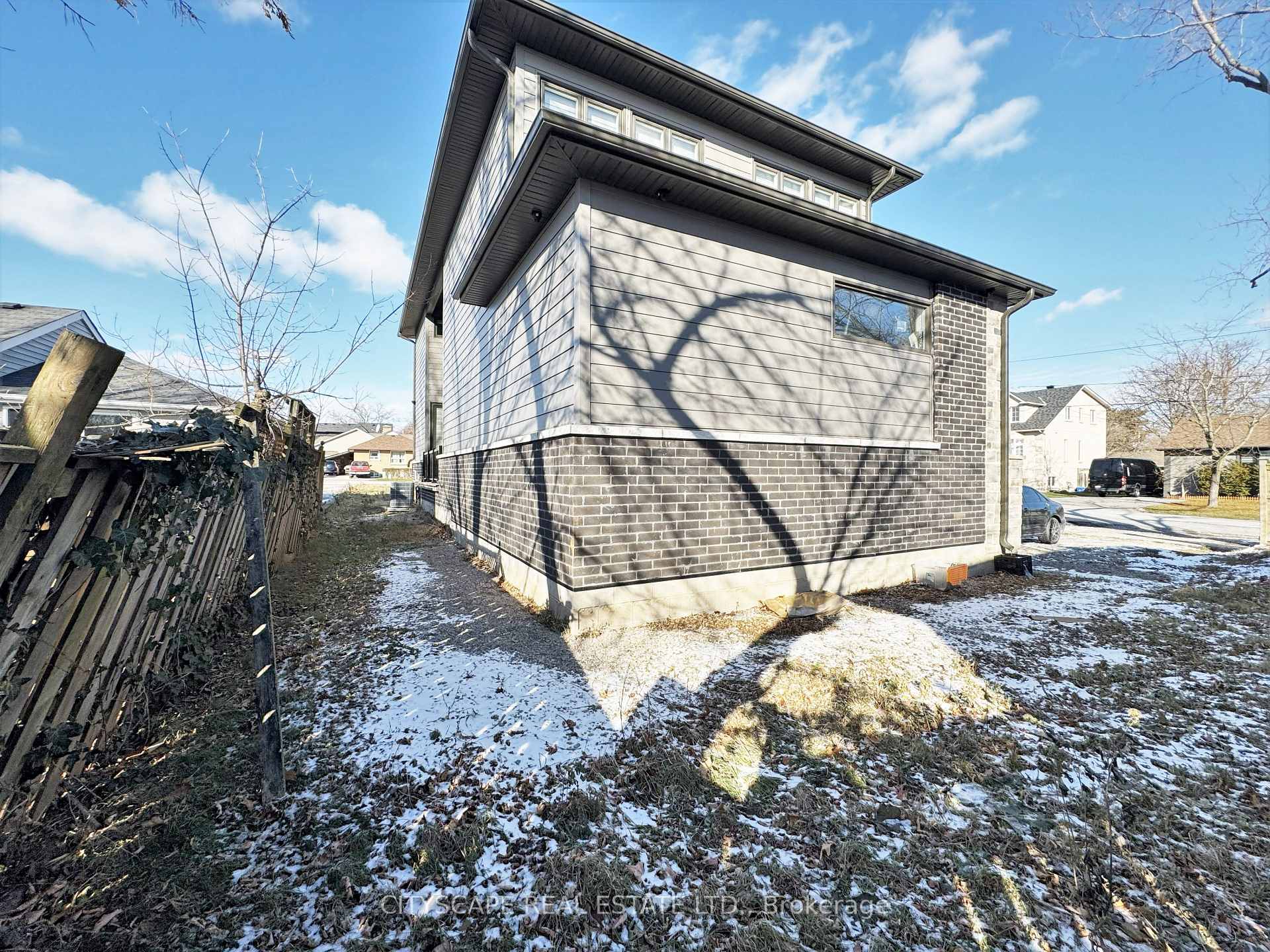 Photo 51 of 204 Mary Street, Oakville, Central — HOMEH