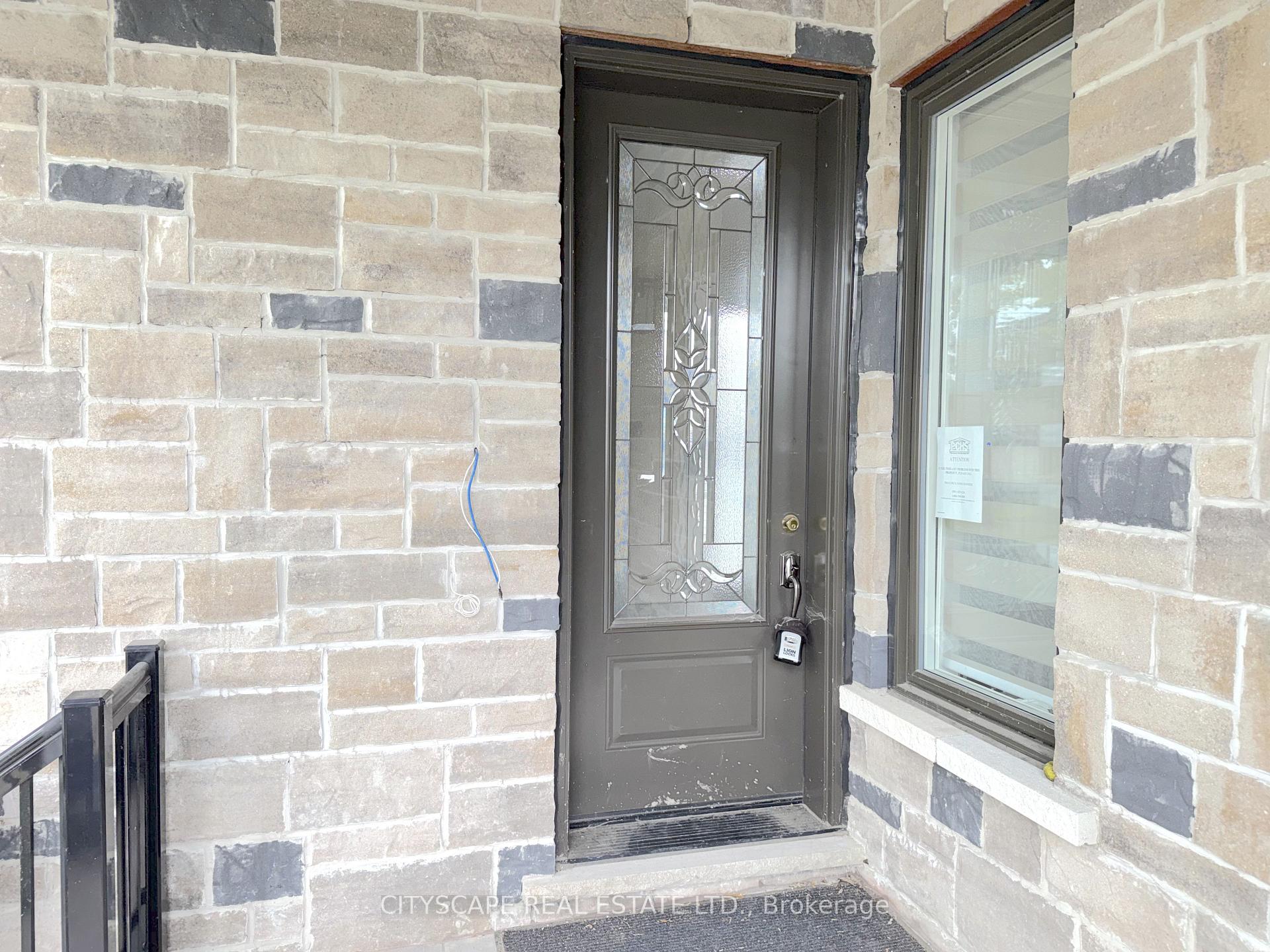 Photo 10 of 204 Mary Street, Oakville, Central — HOMEH
