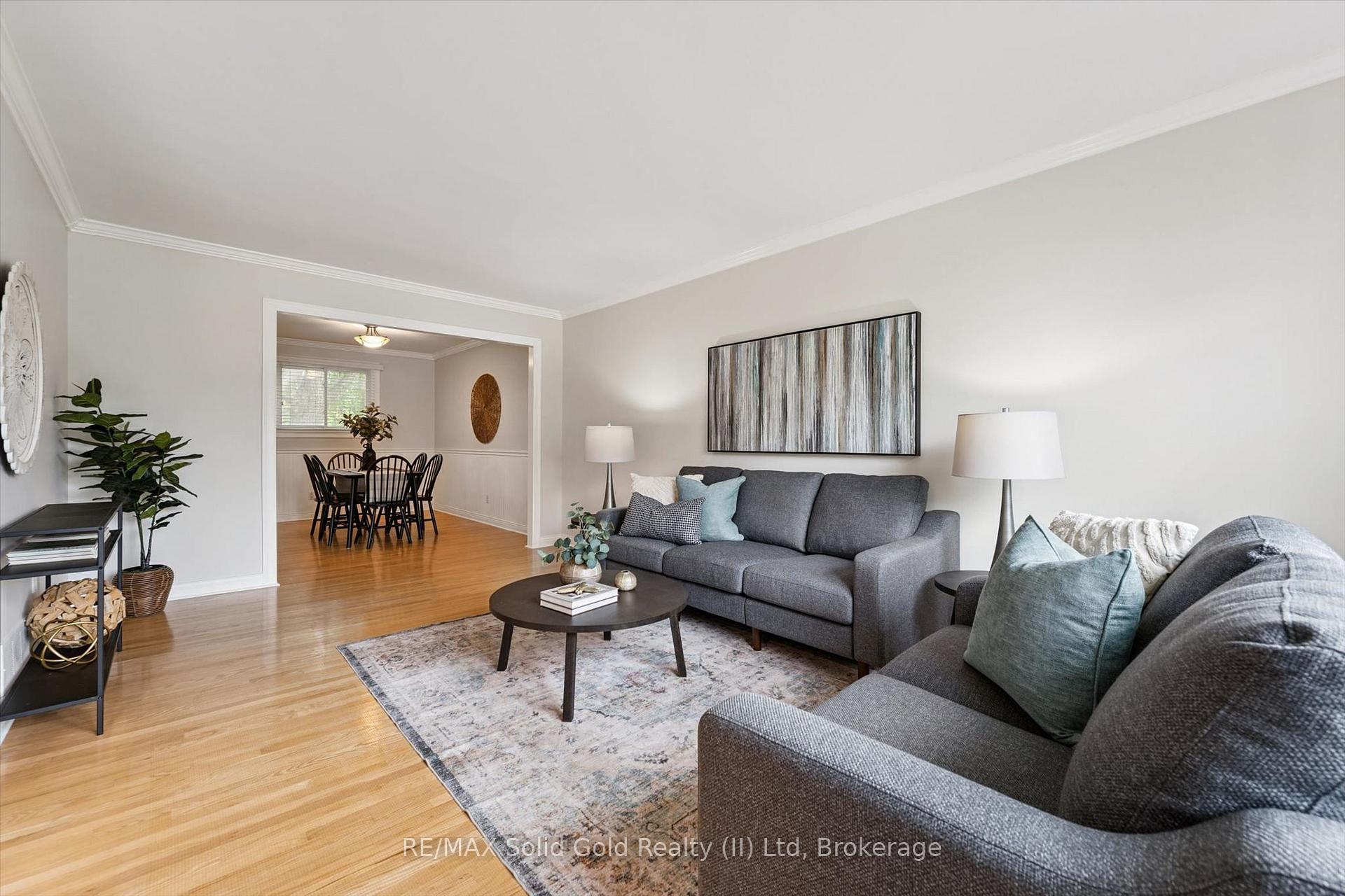 Photo 3 of 72 Glen Avon Crescent, Kitchener, Forest Heights — HOMEH