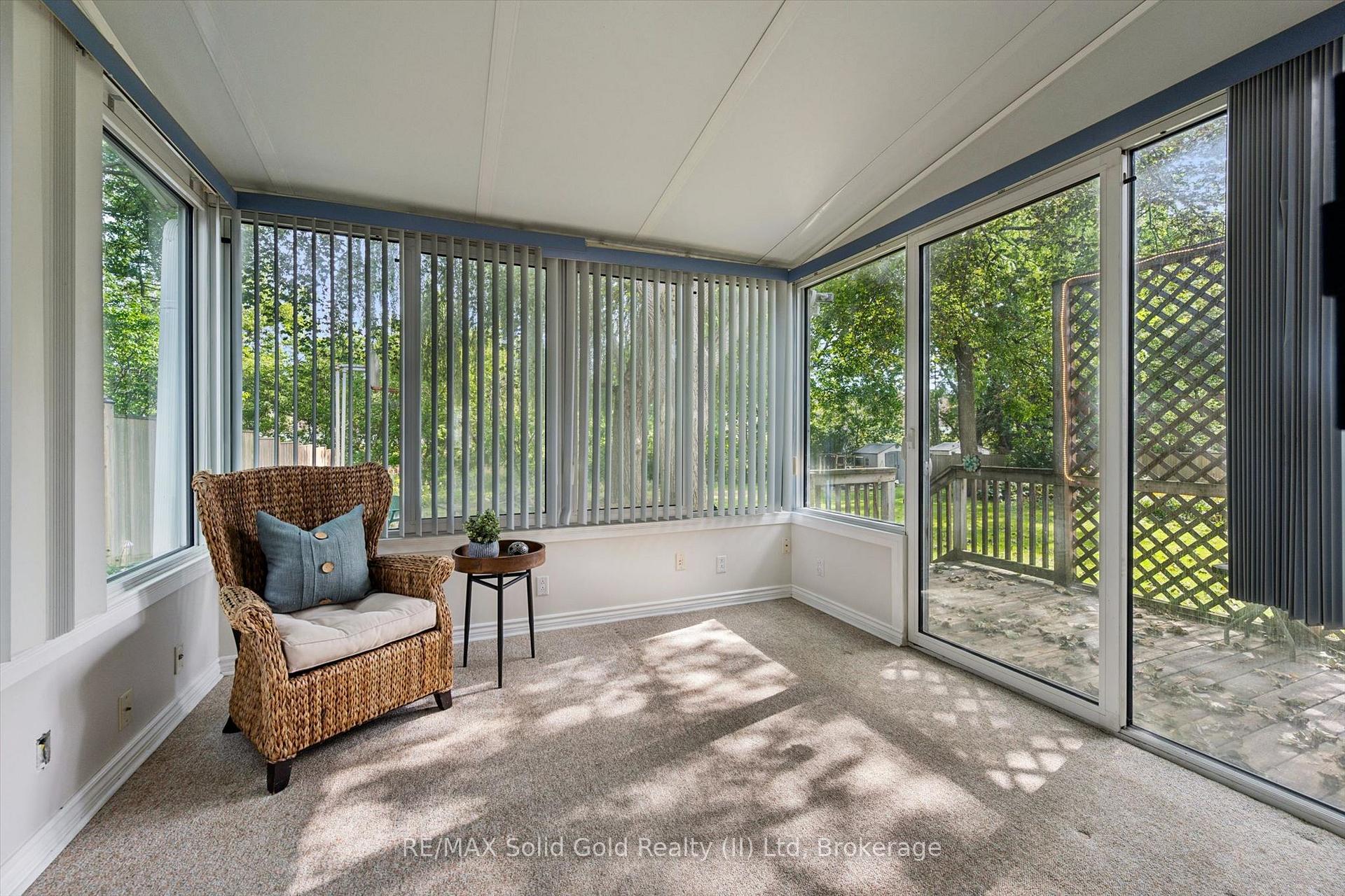 Photo 13 of 72 Glen Avon Crescent, Kitchener, Forest Heights — HOMEH