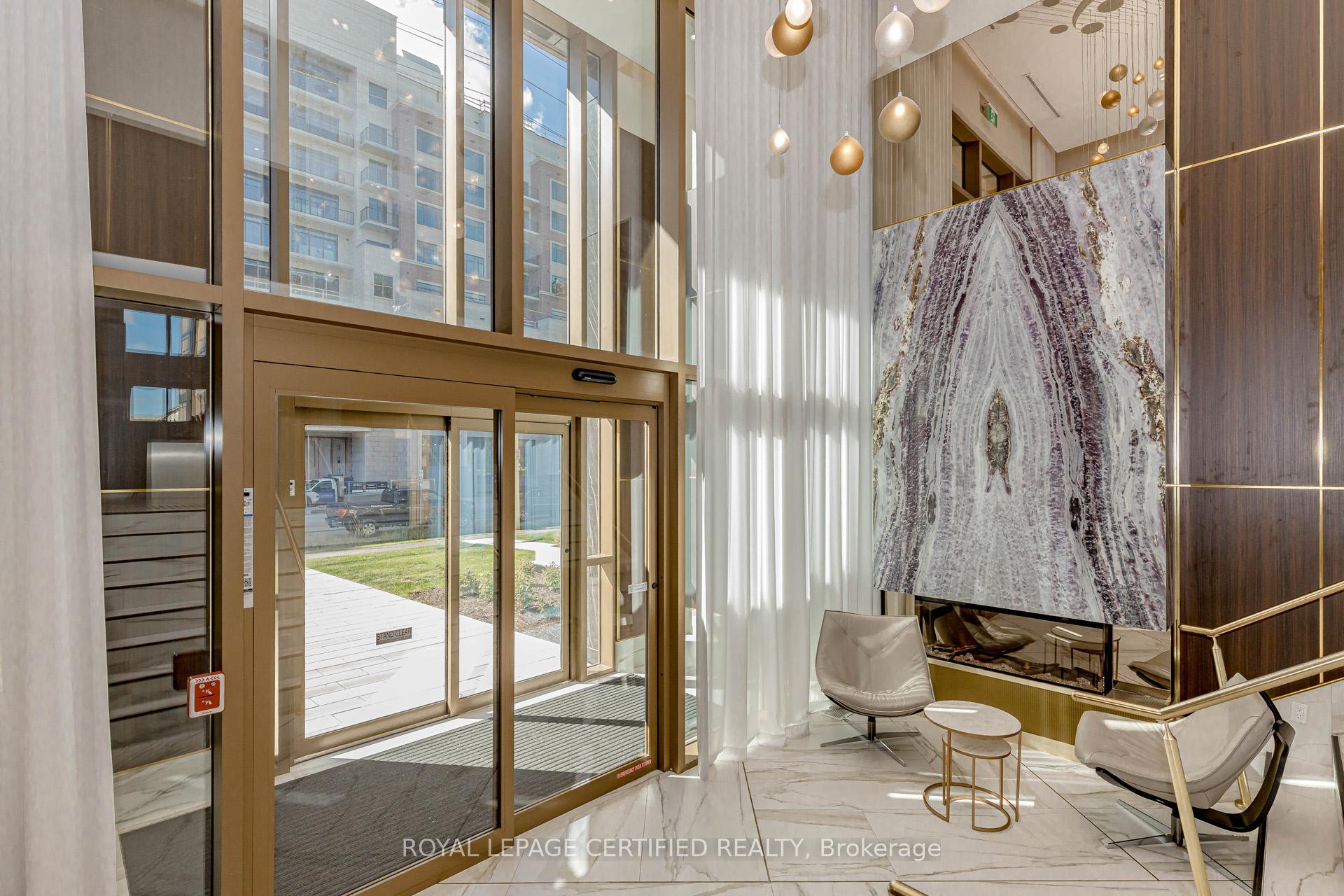 Photo 3 of Unit 404, 2333 Khalsa Gate, Oakville, Westmount — HOMEH