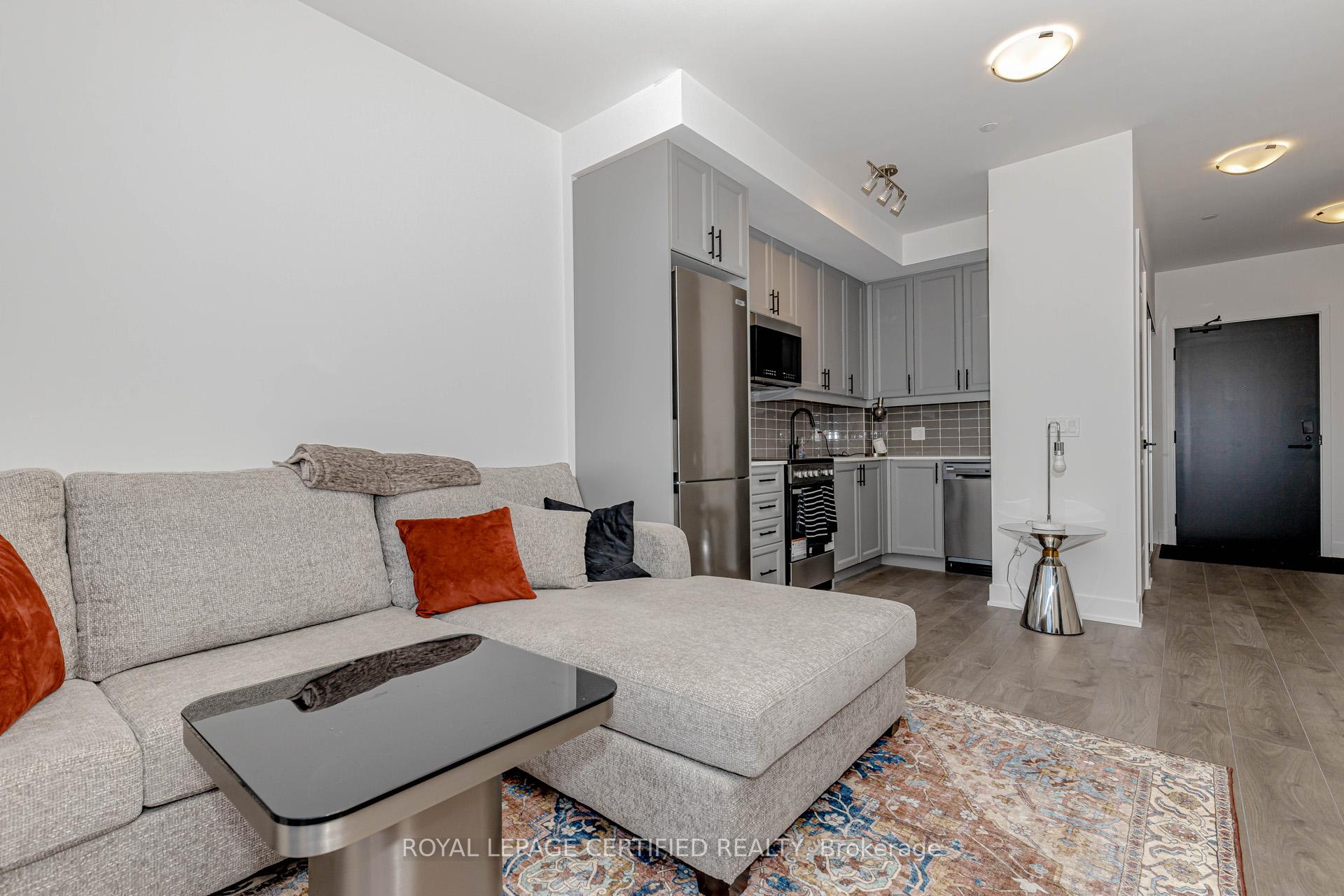 Photo 23 of Unit 404, 2333 Khalsa Gate, Oakville, Westmount — HOMEH