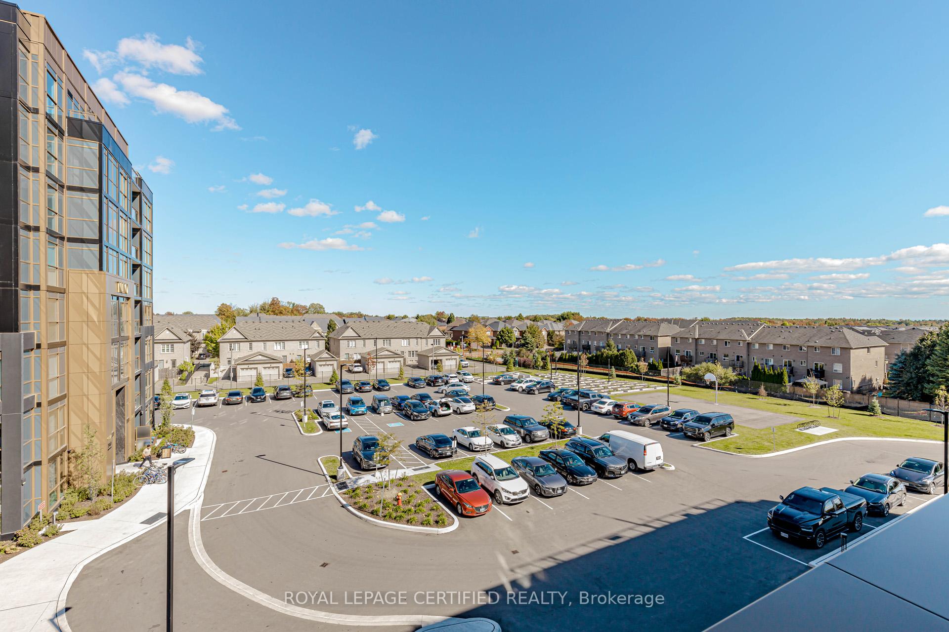 Photo 37 of Unit 404, 2333 Khalsa Gate, Oakville, Westmount — HOMEH
