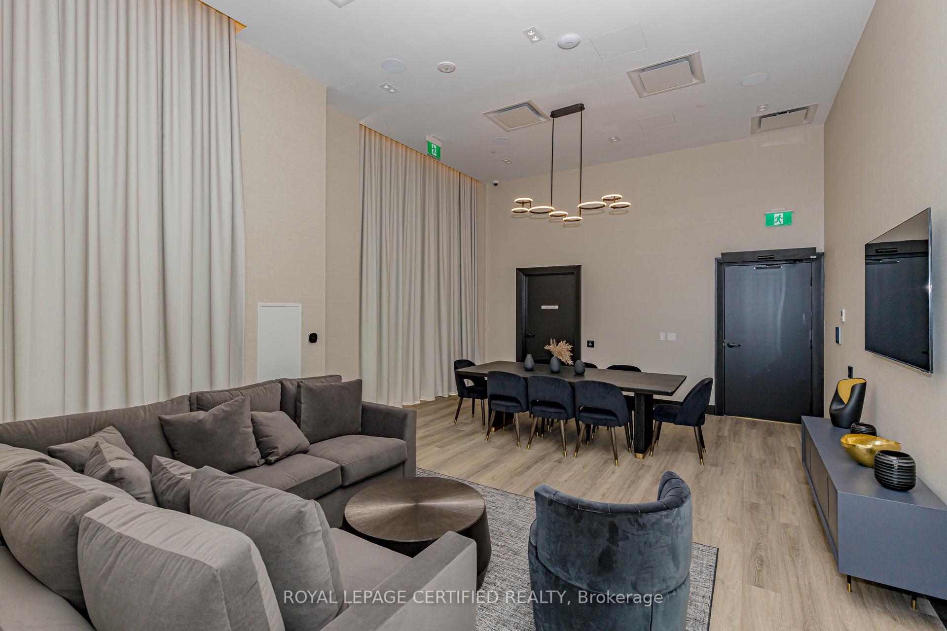 Photo 44 of Unit 404, 2333 Khalsa Gate, Oakville, Westmount — HOMEH