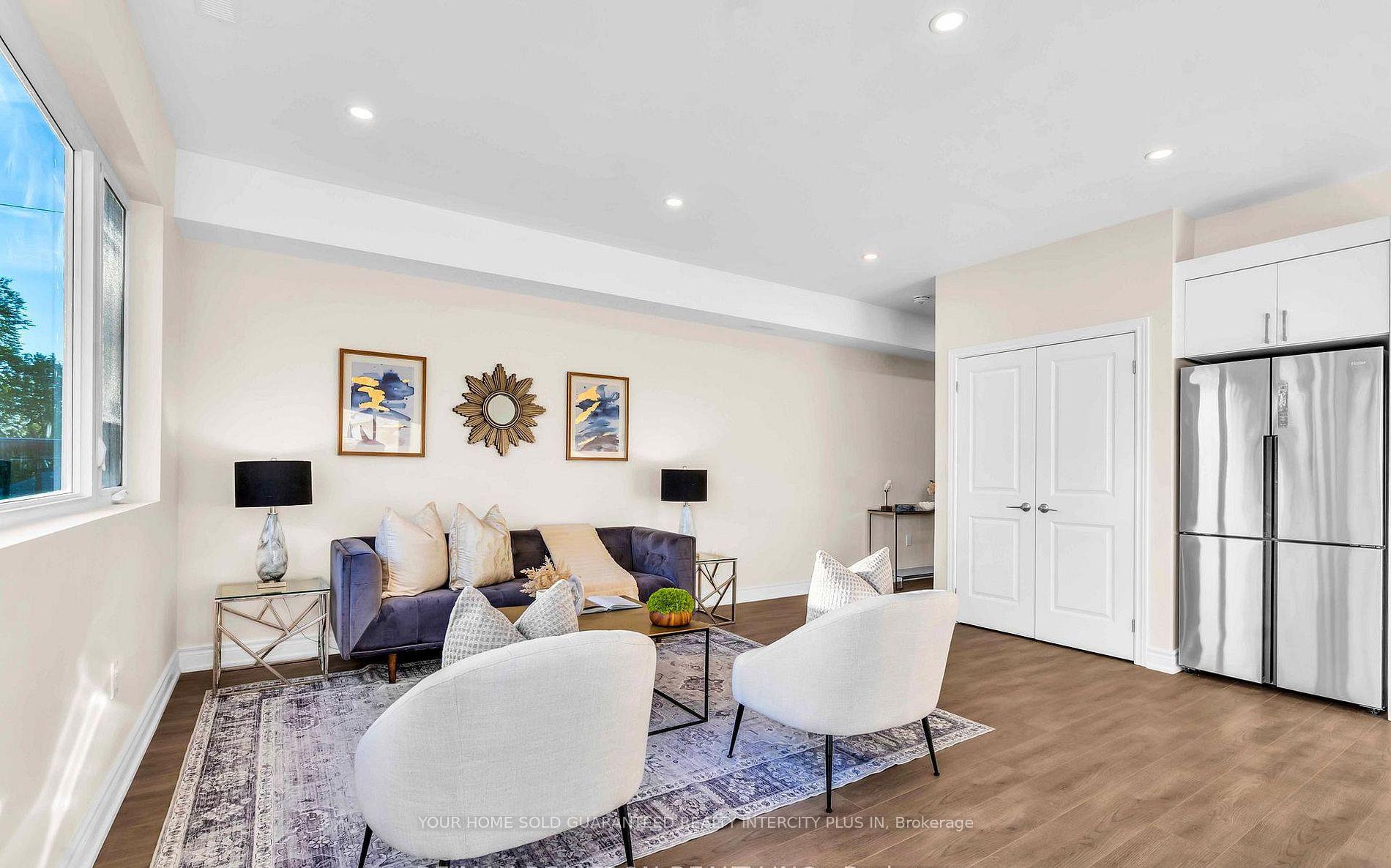 Photo 13 of 33 Landour Avenue, Toronto, Keelesdale-Eglinton West — HOMEH