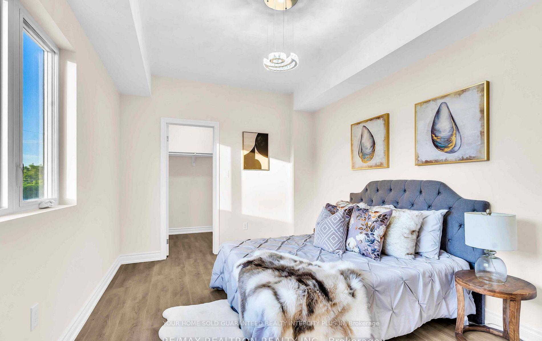 Photo 21 of 33 Landour Avenue, Toronto, Keelesdale-Eglinton West — HOMEH