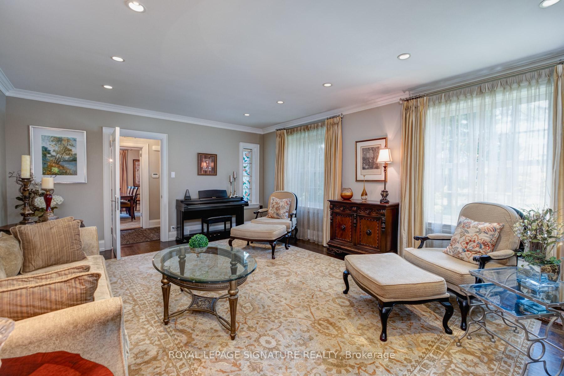 Photo 13 of 20 Taylor Drive, Toronto, East York — HOMEH