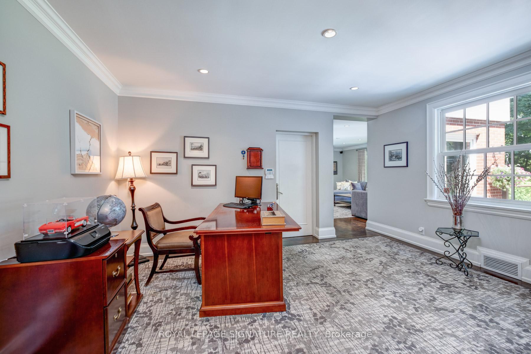 Photo 16 of 20 Taylor Drive, Toronto, East York — HOMEH